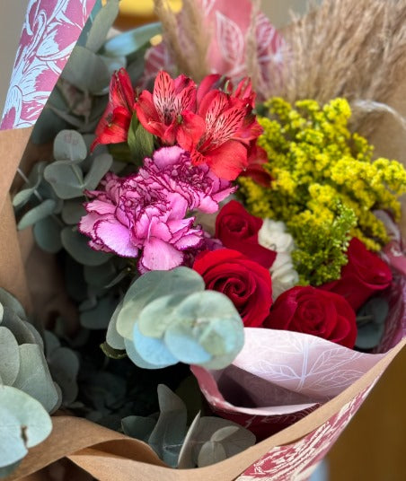 Bouquet artesanal con Rosas y Hortensias VICENTE