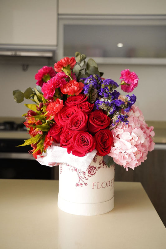 arreglo de rosas con caja de Lujo