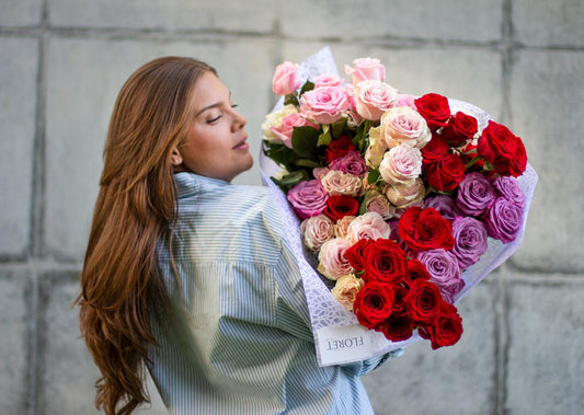 Bouquet de rosas grande con elección a color MARTINA