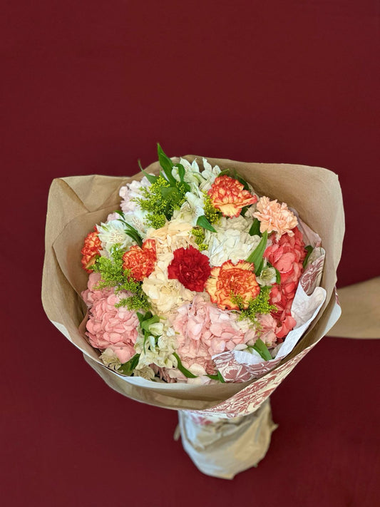 Bouquet de Lujo con Hortensias, Alstromerias y Claveles ROXANNA