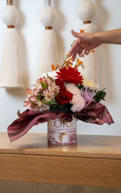 ORIANA | Cilindro Floral Elegante Pequeño para Día de la Madre y Regalos Sofisticados