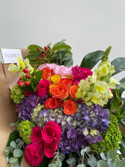 Bouquet del Florista de variedad de flores de temporada con elección a color FLORET